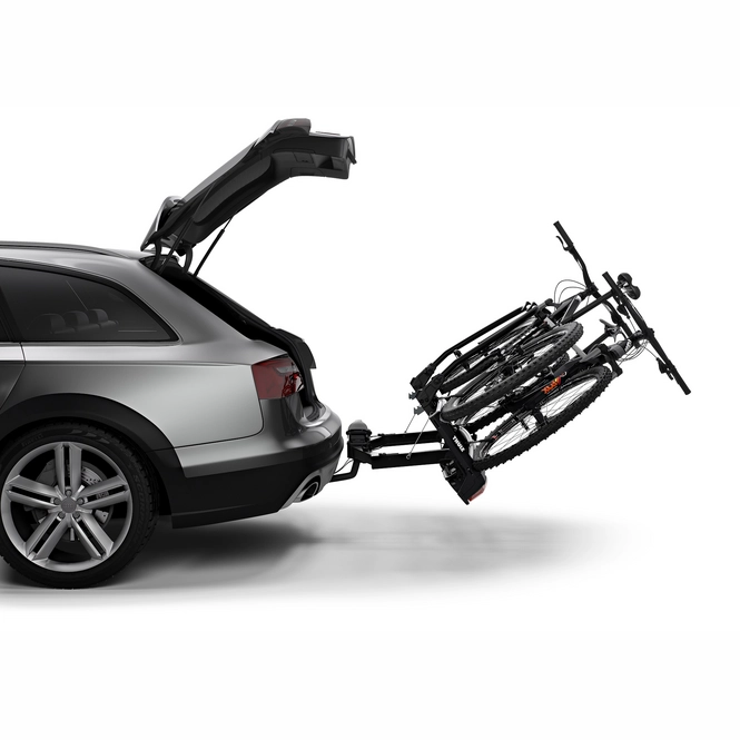 6 Thule VeloSpace XT 2b IU03 OnCar Side Tilt 938000